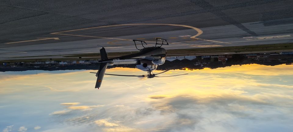 Barcelona City Panoramic Tour - The helicopter itself: small seats, experienced pilots, big window time