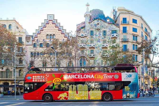 Barcelona City Tour Hop-On Hop-Off and Aquarium - West Route (orange): Miró to Sagrada Família to the harbor