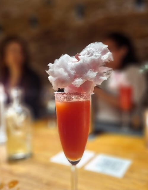 Barcelona: Cocktail Class Workshop - Make Shake Cook & Paint - Cava, Chupitos, and Snacks: What to Expect While You Learn
