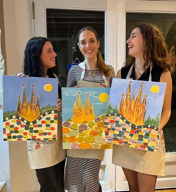 Barcelona: Create your own souvenir! Wine, Paint and Music! - Choosing your theme: skyline, Frida, Tarot, Drag, and more