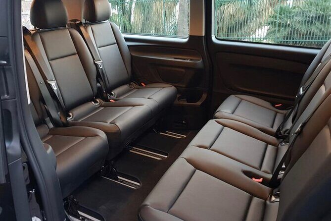 Barcelona Cruise port to barcelona city private transfer - Private pickup from Moll Adossat: skipping taxi lines the easy way