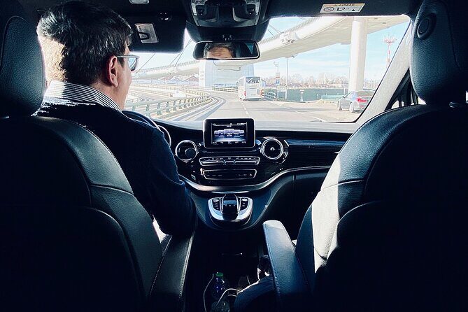 Barcelona Cruise Port Transfer (Private): Arrival or Departure - The Meet-and-Greet: How Your Driver Finds You (and Why It’s Huge)
