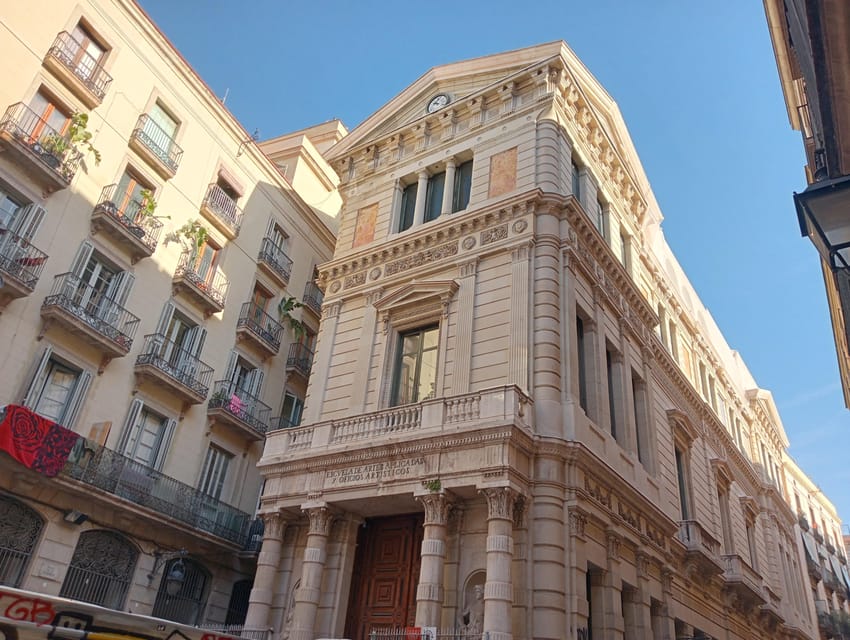 Barcelona: Curious Legends and Traditions of Old Town Tour - Old City Barcelona: Gothic Streets, Public Shock, and Daily Rules