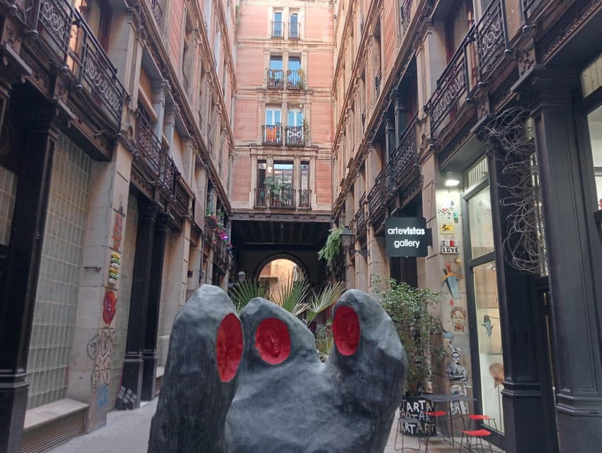Barcelona: Curious Legends and Traditions of Old Town Tour - Bishop’s Bridge: The Small Details That Make a City Click