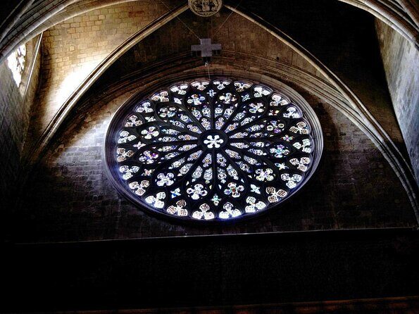 Barcelona Dark History Night Walking Tour With Drinks - Key things to know before you go