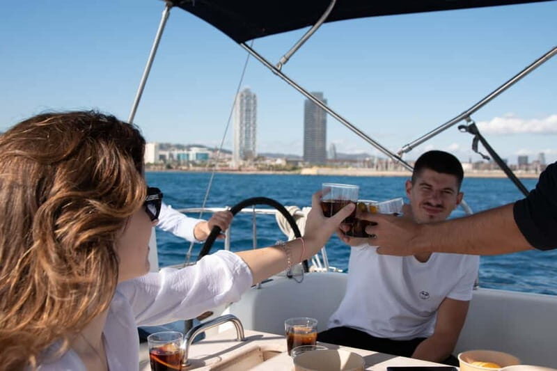Barcelona: Daytime or Sunset Cruise with Drinks - Meeting by Pati Vela at Catamaran TurTur BIGSPACE