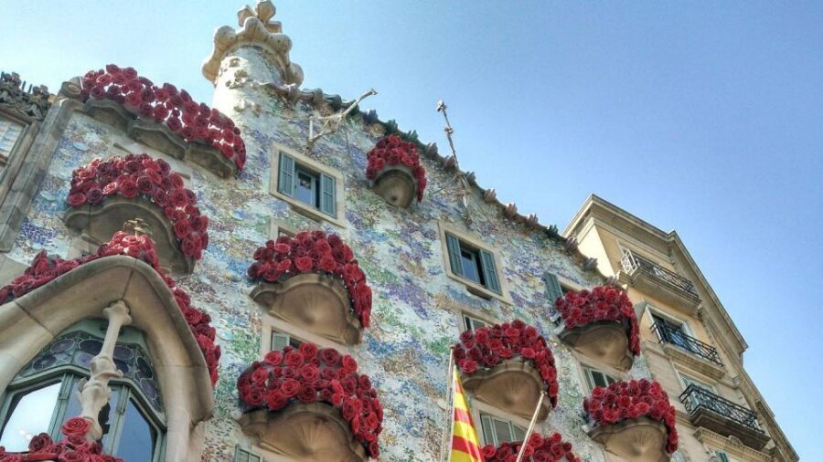 Barcelona: Evening Walking Tour in the Gaudi Area with Tapas - Stop 3: Mediterranean tapas at a cozy local restaurant
