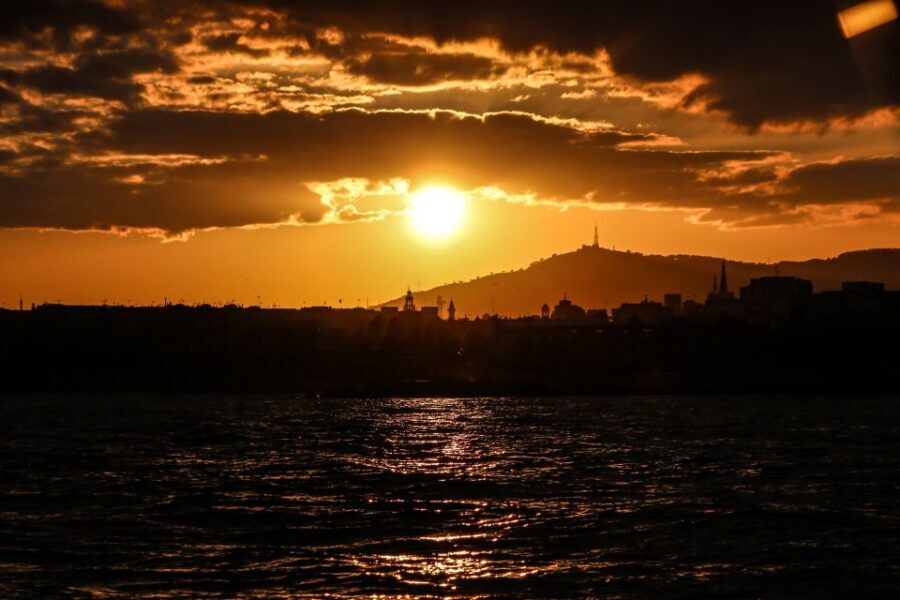 Barcelona: Exclusive 6-Hour Sailing Experience - Your 6 hours on the water: what you’ll actually spend your time doing