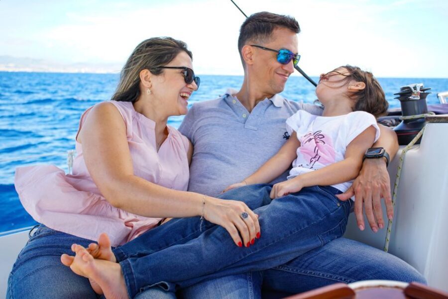 Barcelona: Exclusive 6-Hour Sailing Experience - Who should book this sailing experience