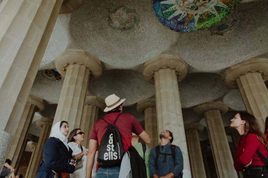 Barcelona: Exclusive Park Güell Private Guided Tour - Who should book this tour, and who should think twice