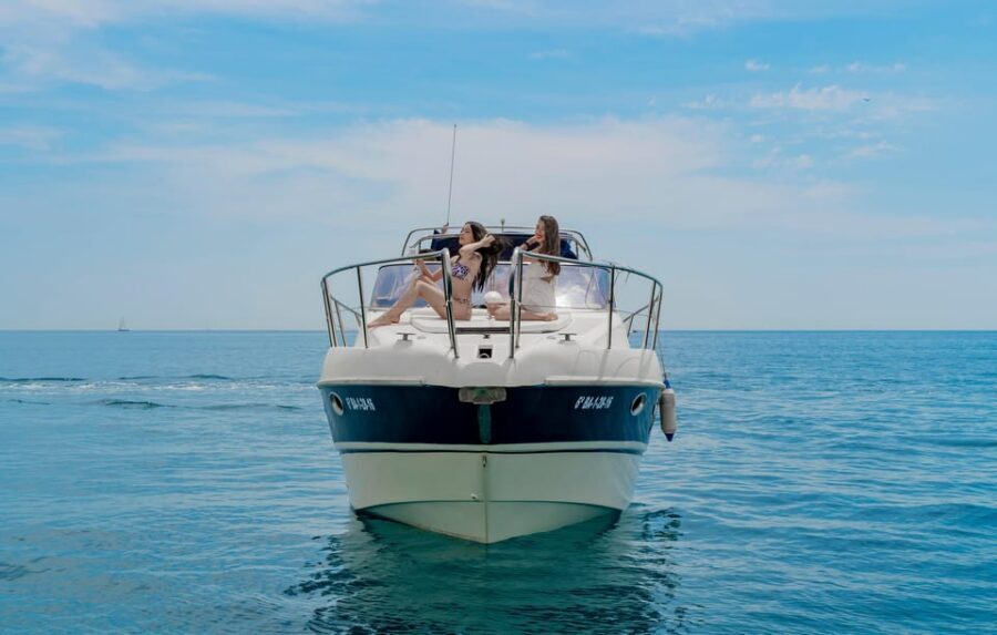 Barcelona: Exclusive Yatch tour with Drinks and Snacks - Drinks, snacks, and onboard music: what the included comfort really means