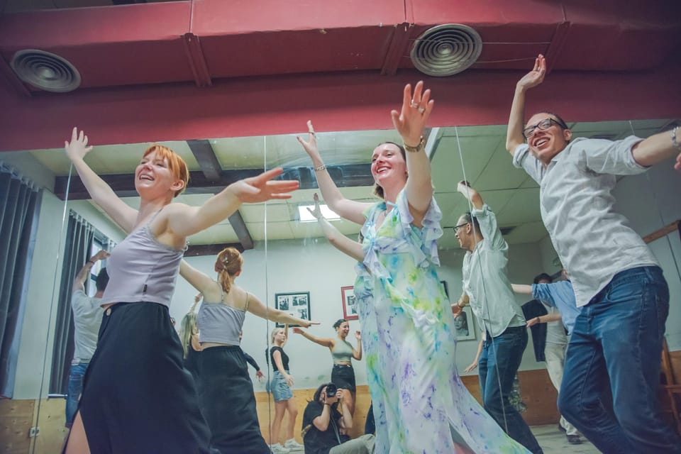 Barcelona: Flamenco Class Experience - Learning Arms, Claps, and Footwork (Without Feeling Lost)
