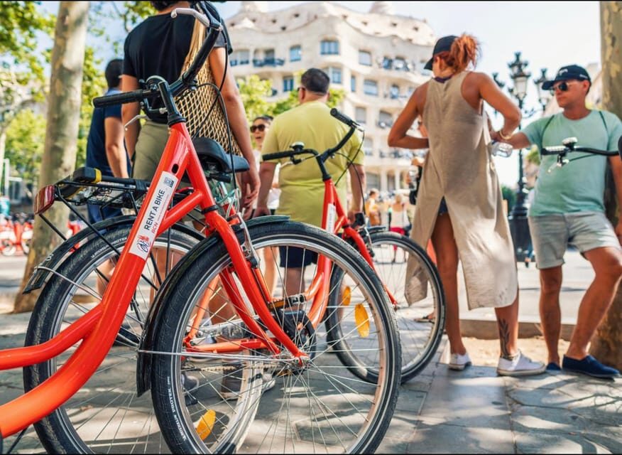 Barcelona: Full-Day Bike/E-Bike Rental with Helmet and Lock - The Best View Moment: Cycling Up Monjuïc Hill