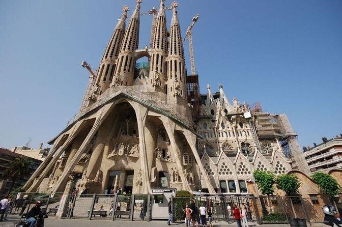 Barcelona Full-Day Sightseeing Private Tour - A Private Day Plan That Lets You Control the Route
