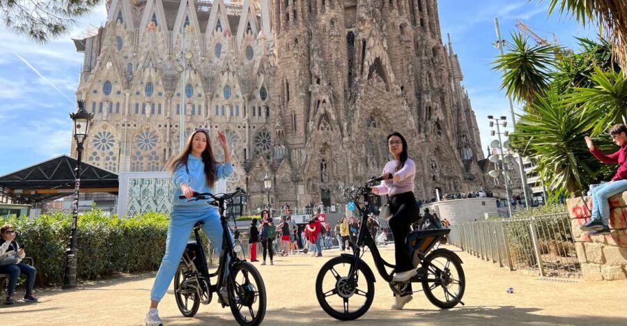 Barcelona: Gaudi Guided E-Bike Tour - Key things that make this tour work well