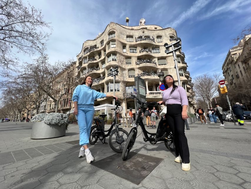 Barcelona: Gaudi Guided E-Bike Tour - E-bike tour, or Segway and E-scooter on some days