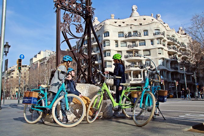 Barcelona Gaudi Guided Small Group E Bike Tour - First Stop Feel: What This Barcelona Gaudí E-Bike Ride Delivers