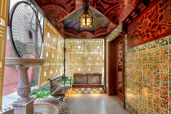 Barcelona Gaudi Houses Tour: Casa Vicens, Pedrera & Casa Batlló - Casa Batlló: Dragon-Like Roof Symbolism and Noble Floor Visits