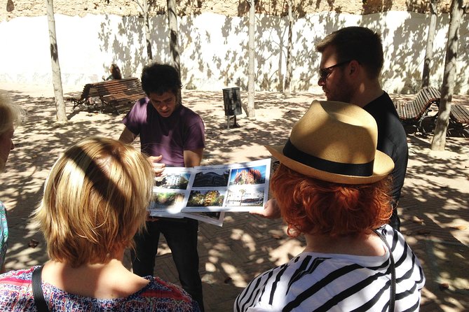 Barcelona & Gaudi. Regular Tour - Starting in Eixample: Where the Blocks Matter
