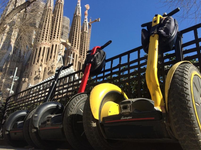 Barcelona Gaudí Segway Tour - Private vs Group: picking the right pace and size