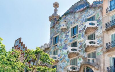 Barcelona: Gaudí Sightseeing Guided Segway Tour - Where you meet: Carrer d’En Rull 2 (and why getting there matters)
