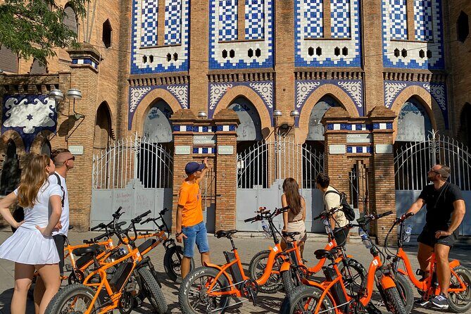Barcelona: German guided tour by bike or e-bike - Bike tours that actually fit Barcelona’s real pace