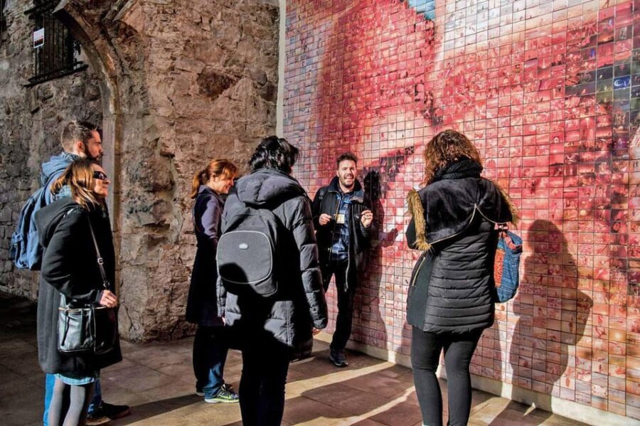 Barcelona: Gothic Quarter Gems Private Walking Tour - Roman aqueduct remains: the tour’s clever opening act