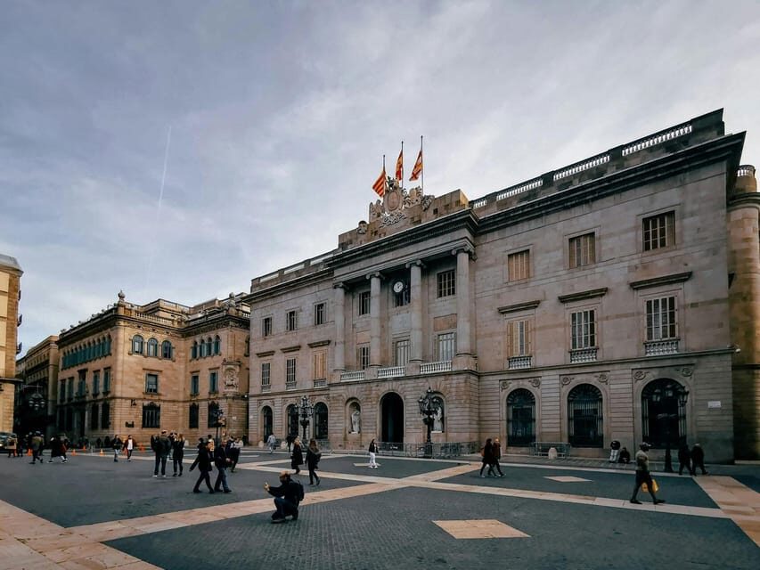 Barcelona: Gothic Quarter Gems Private Walking Tour - Roman Wall to King’s Square: see medieval Barcelona take shape