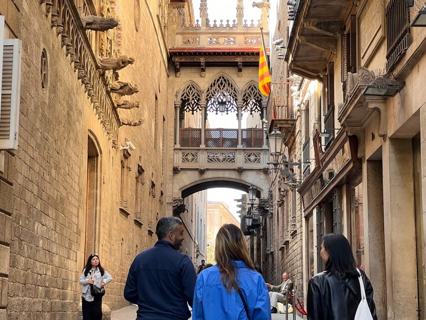 Barcelona: Gothic Quarter Guided Tour with Flamenco & Tapas - Price check: is $117 a good deal for this bundle?