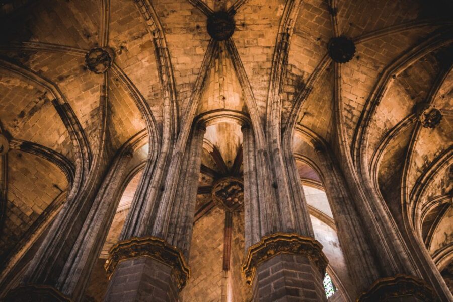 Barcelona: Gothic Quarter & La Sagrada Familia Private Tour - Key highlights at a glance