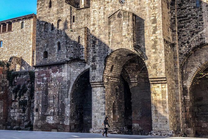 Barcelona Gothic Quarter Tour (Small Group) - Squares and a boulevard for orientation before the tight streets