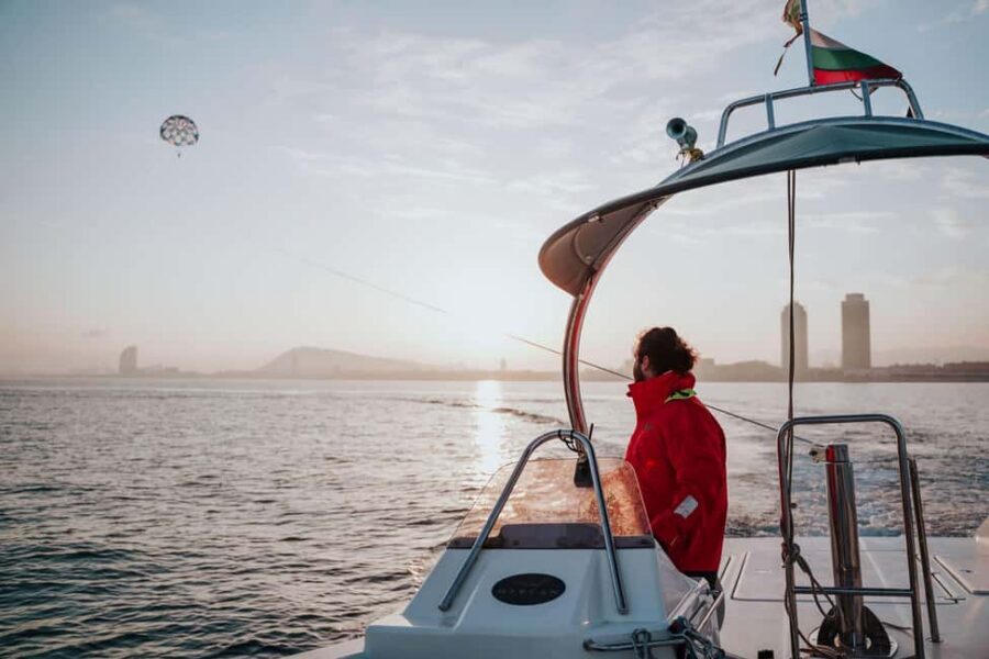 Barcelona: Guided Parasailing Experience - The pre-flight flow: check-in, then a focused safety briefing
