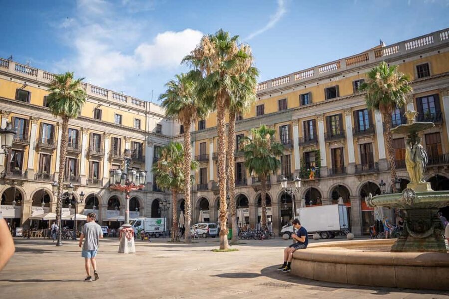 Barcelona guided tour in French - Why Jérémy’s French tour style works (and not just for French speakers)