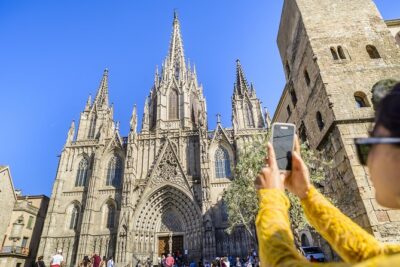 Barcelona Helicopter, Sailboat & Old Town Private Walking Tour - Plaça de Catalunya and the city’s center street energy