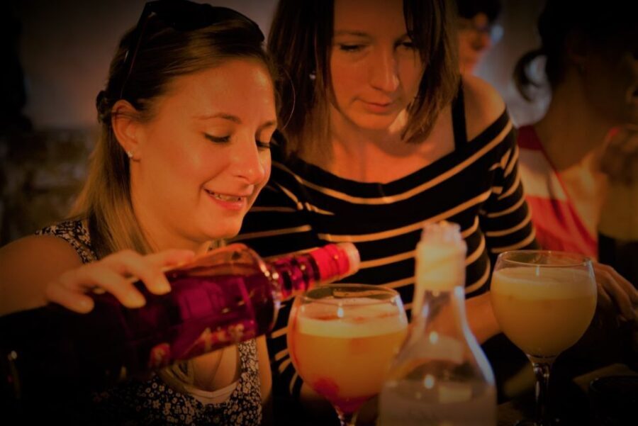 Barcelona: Hen Party Cocktail Class - How the lesson works: history, games, and hands-on teaching