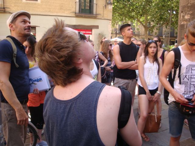 Barcelona: Hidden Secrets City Tour in German or English - Key things I’d block on your map