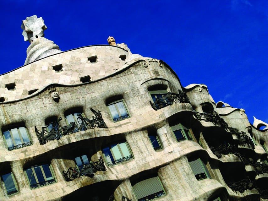 Barcelona Highlights Half Day Small Group Tour - Key moments worth your attention