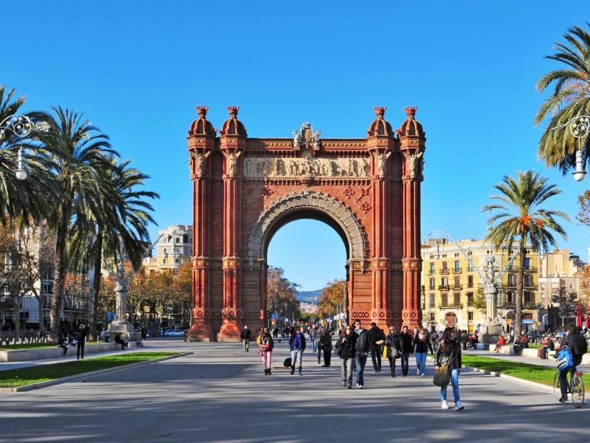 Barcelona Highlights Small Group Half-Day Tour with Pickup - Should you book this Barcelona Highlights Half-Day Tour with Pickup?