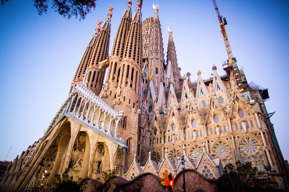 Barcelona Highlights: The Best of Gaudi On Segway - Toward the waterfront and Olympic-era edges: Barcelona changing in real time