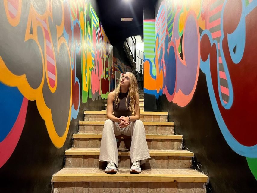 Barcelona: Hop-On Hop-Off Bus and Moco Museum Ticket - FAQ