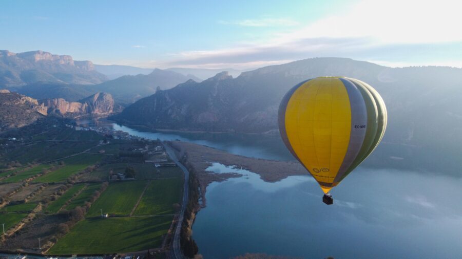 Barcelona: Hot Air Balloon Ride - Comfort rules and small details that keep everything easy