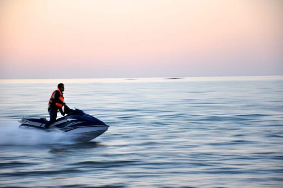Barcelona: Jetski Rental in Barcelona - Where the scenery fits in: a Mediterranean perspective