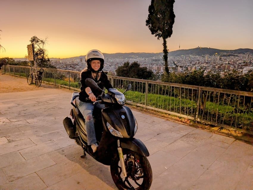 Barcelona Kick Start: 2-Hour Guided Scooter Tour - Meeting at Passeig de Gràcia (El Nacional): Getting Set Up Fast