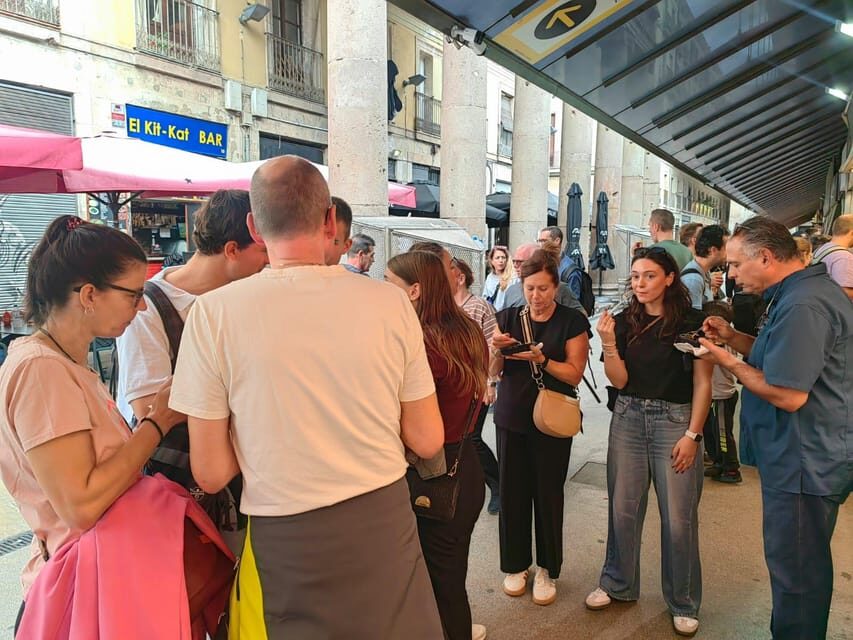 Barcelona: Local Market & Street Food Walking Tour - What you’ll eat on this tasting walk (and how it really feels)