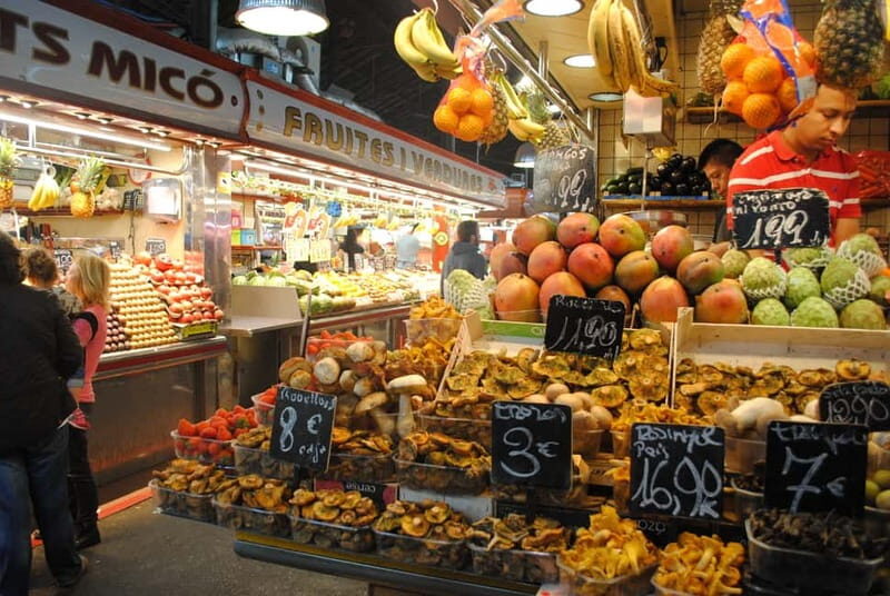Barcelona: Markets Tour With Food and Wine Tasting Upgrade - Caganer shop: the strangest tradition explained