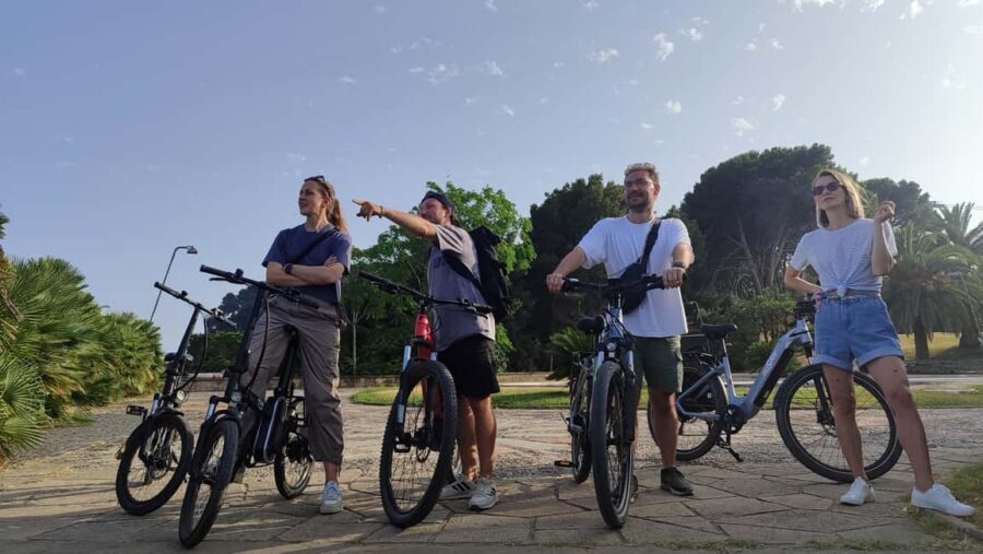 Barcelona: Montjuïc e-bike adventure via port and Ciutadella - The climb to Montjuïc Castle: Miradors, cactus views, and fortress echoes