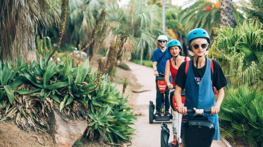 Barcelona: Montjuïc Guided Segway Tour - From the Gothic Quarter area to the Old Port: city views before the climb