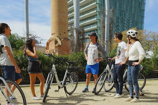 Barcelona Off The Beaten Track 4h Bike Tour - El Poblenou and a chiringuito break: the one longer pause