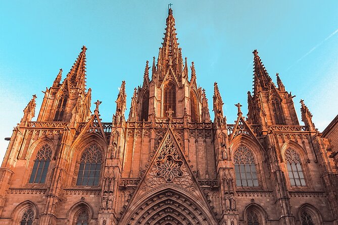 Barcelona Old Town Private Tour: Past and Present - Boqueria tasting: a snack stop that feels local (not random)