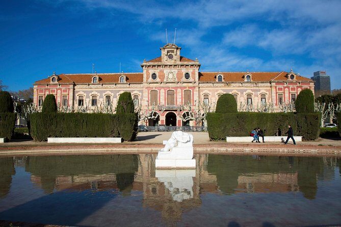 Barcelona Old Town Private Walking Tour - Plaça Reial: Where the Tour Ends and Your Day Continues